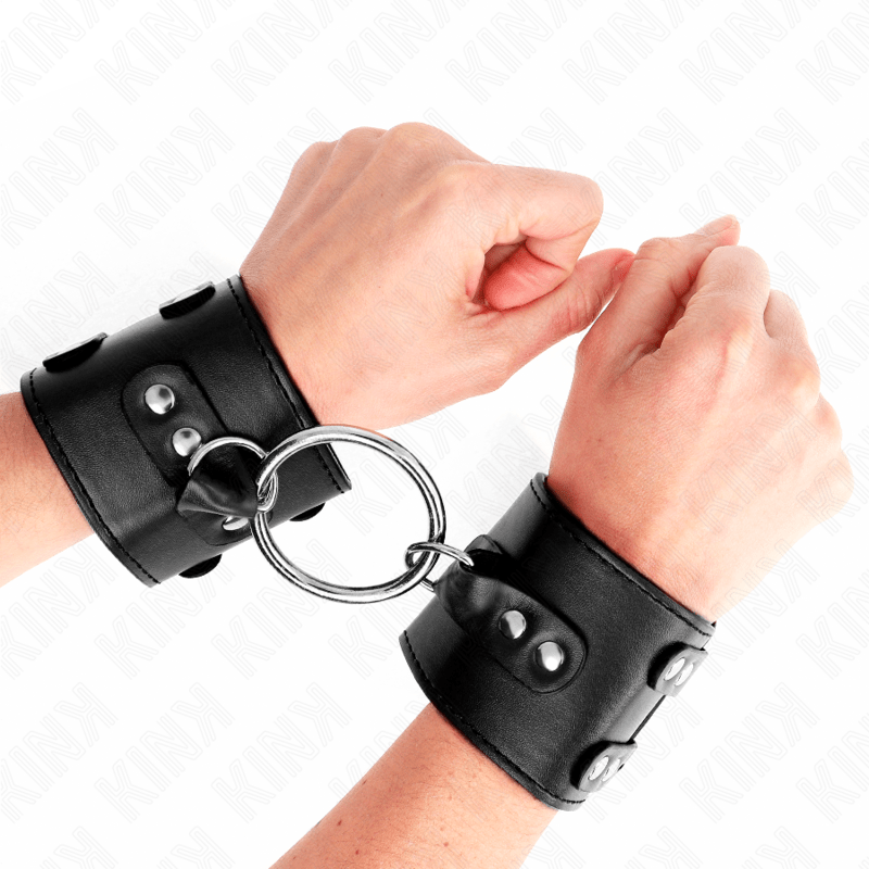 KINK - FIXED WRIST RESTRAINTS WITH RING AND STUDS ADJUSTABLE BLACK 17 - 22 CM X 6.5 CM - Kink&Play