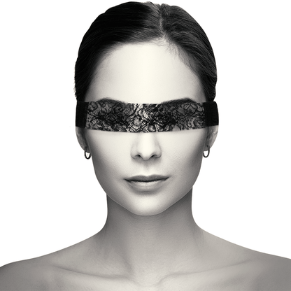 COQUETTE CHIC DESIRE - LACE MASK BLACK - Kink&Play