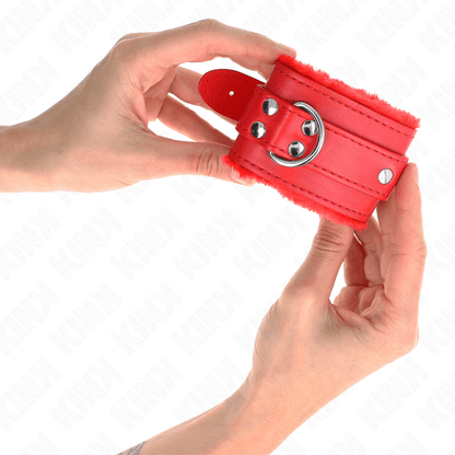 KINK - FUR LINED WRIST RESTRAINTS RED WITH RED BELT ADJUSTABLE 17 - 29 CM X 6 CM - Kink&Play