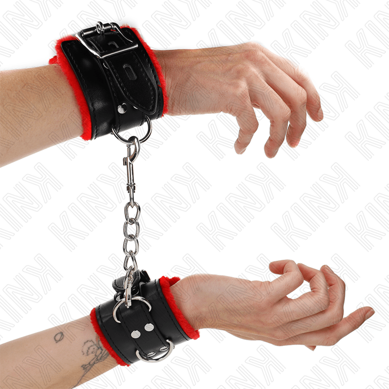 KINK - FUR LINED WRIST RESTRAINTS WITH SQUARE HOLES RED AND BLACK BELT ADJUSTABLE 17 - 29 CM X 6 CM - Kink&Play