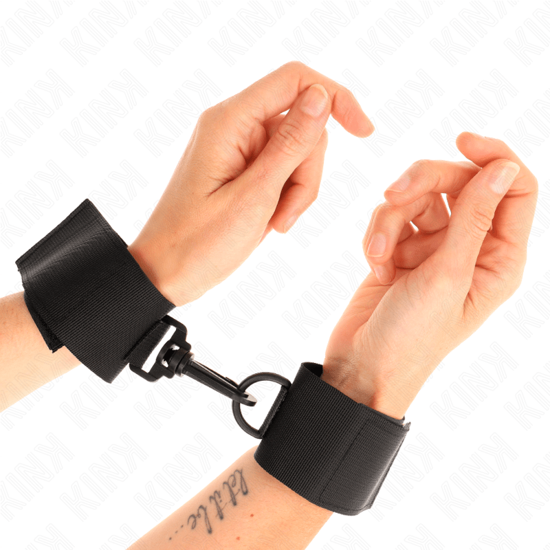 KINK - NYLON WRIST RESTRAINTS BLACK - Kink&Play