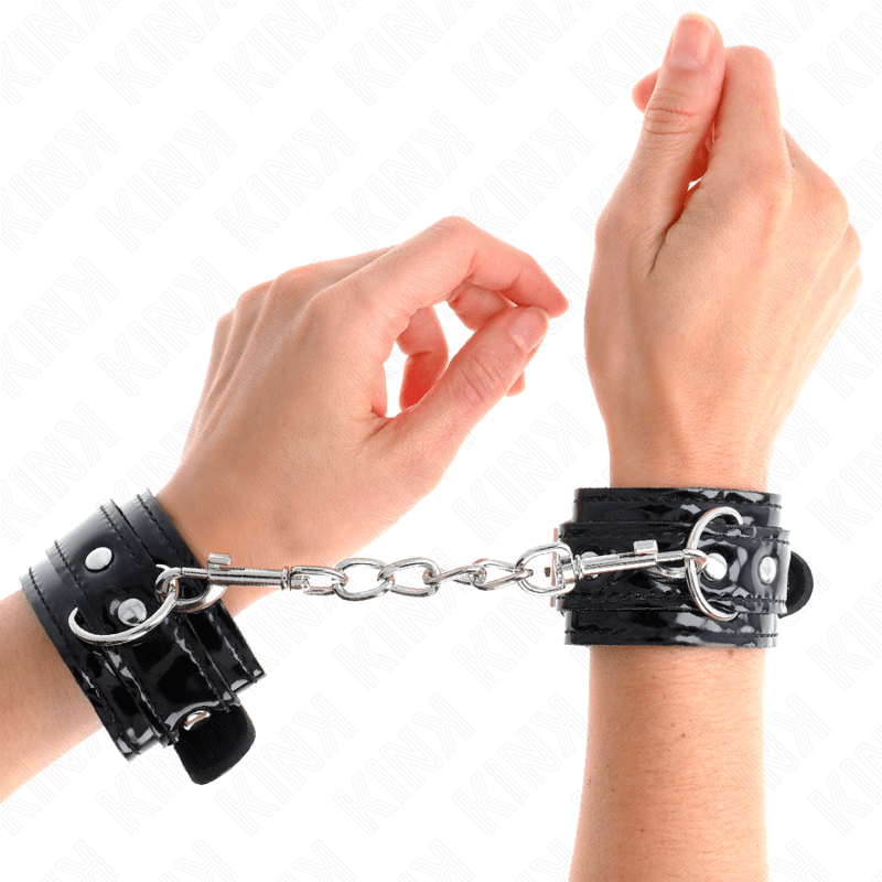 KINK - SHINY NEOPRENE WRIST CUFFS ADJUSTABLE 17 - 24 CM X 4.5 CM - Kink&Play